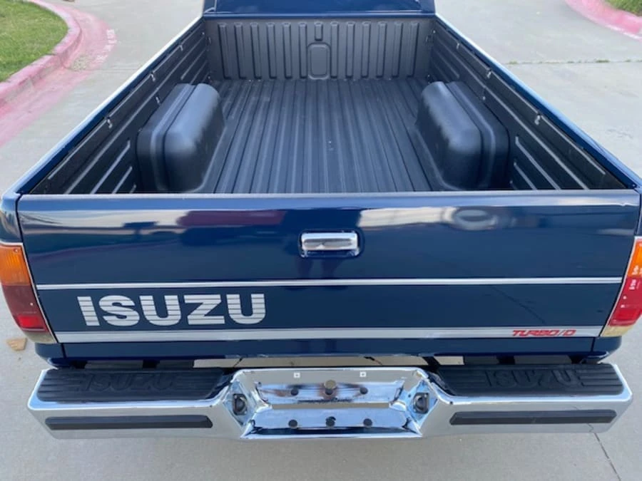 1986 Isuzu - Image 25 of 29