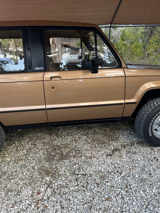 1986 Isuzu Trooper - Image 25 of 31
