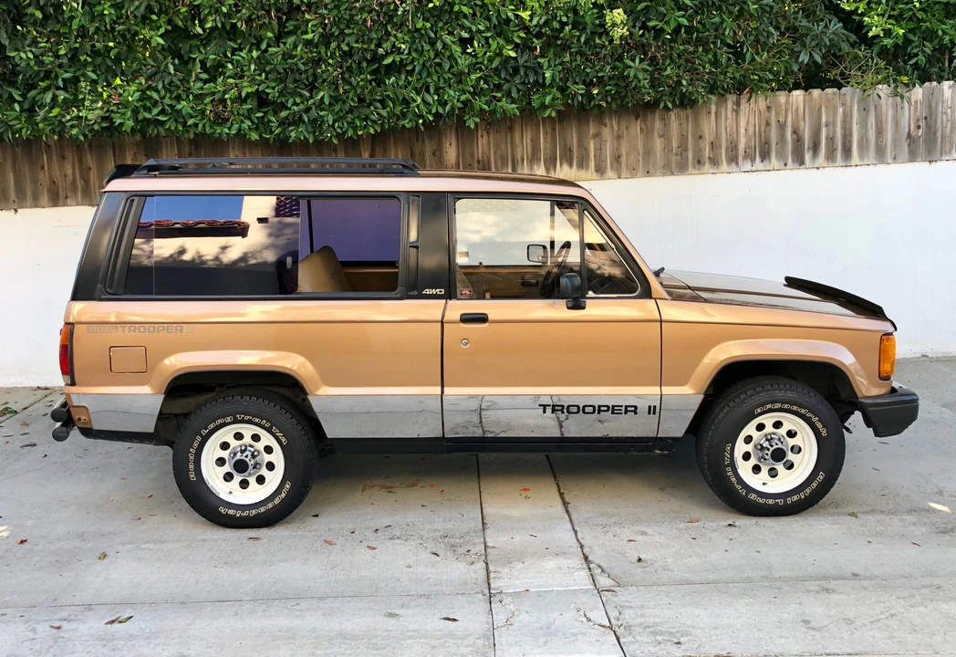 1986 Isuzu Trooper - Image 25 of 31