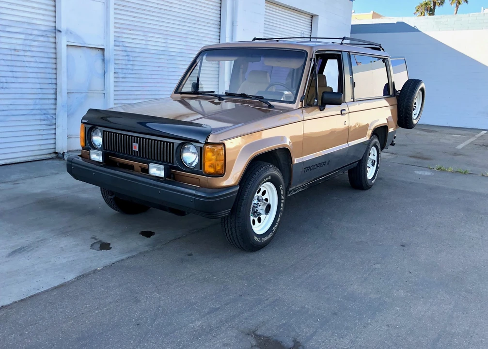 1986 Isuzu Trooper - Image 6 of 31