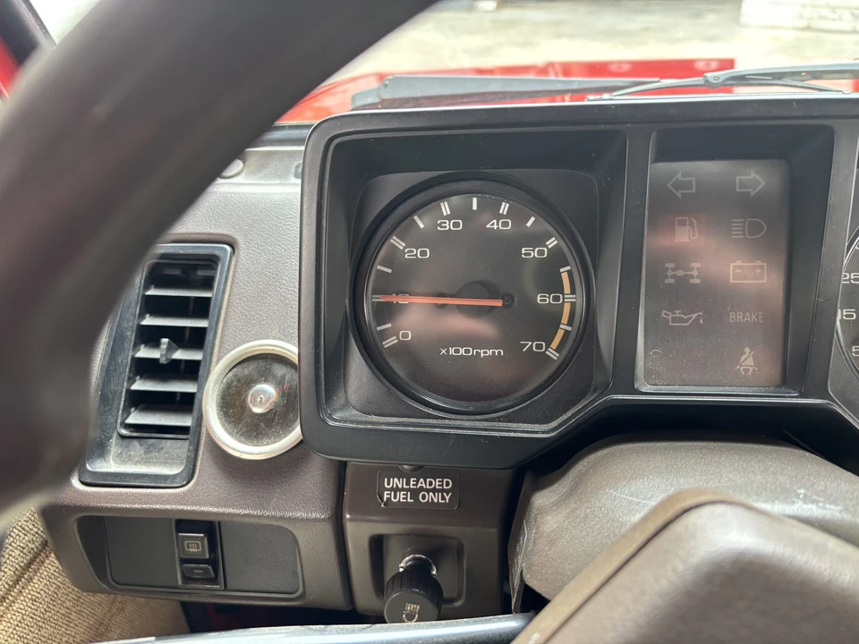 1986 Isuzu Trooper - Image 28 of 31