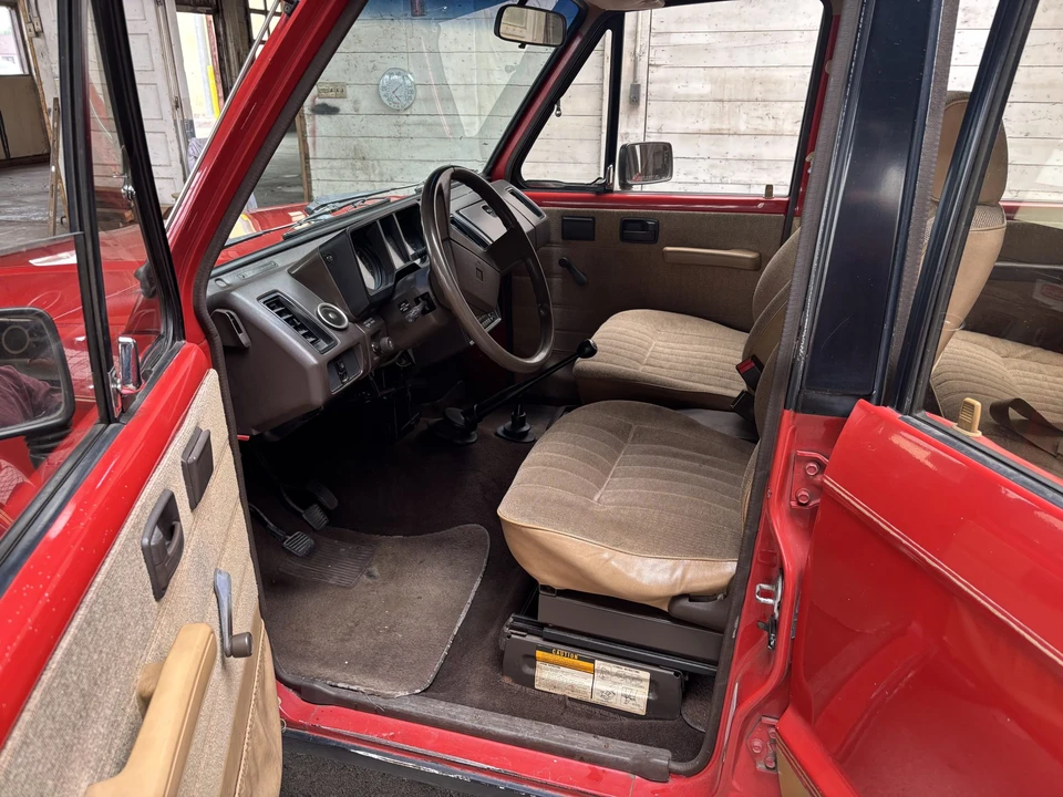 1986 Isuzu Trooper - Image 23 of 31