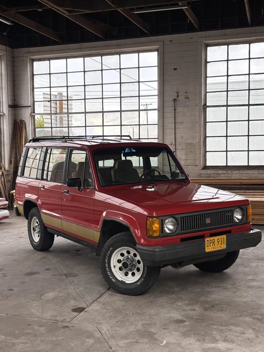 1986 Isuzu Trooper - Image 10 of 31