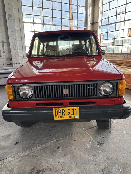 1986 Isuzu Trooper - Image 11 of 31