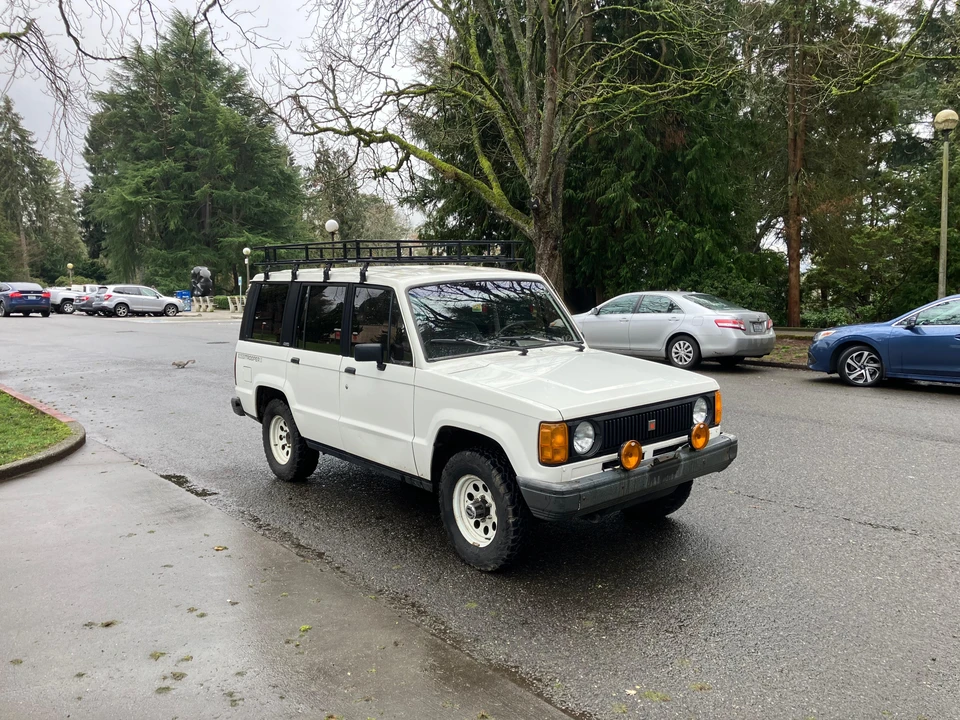 1986 Isuzu Trooper - Image 16 of 31