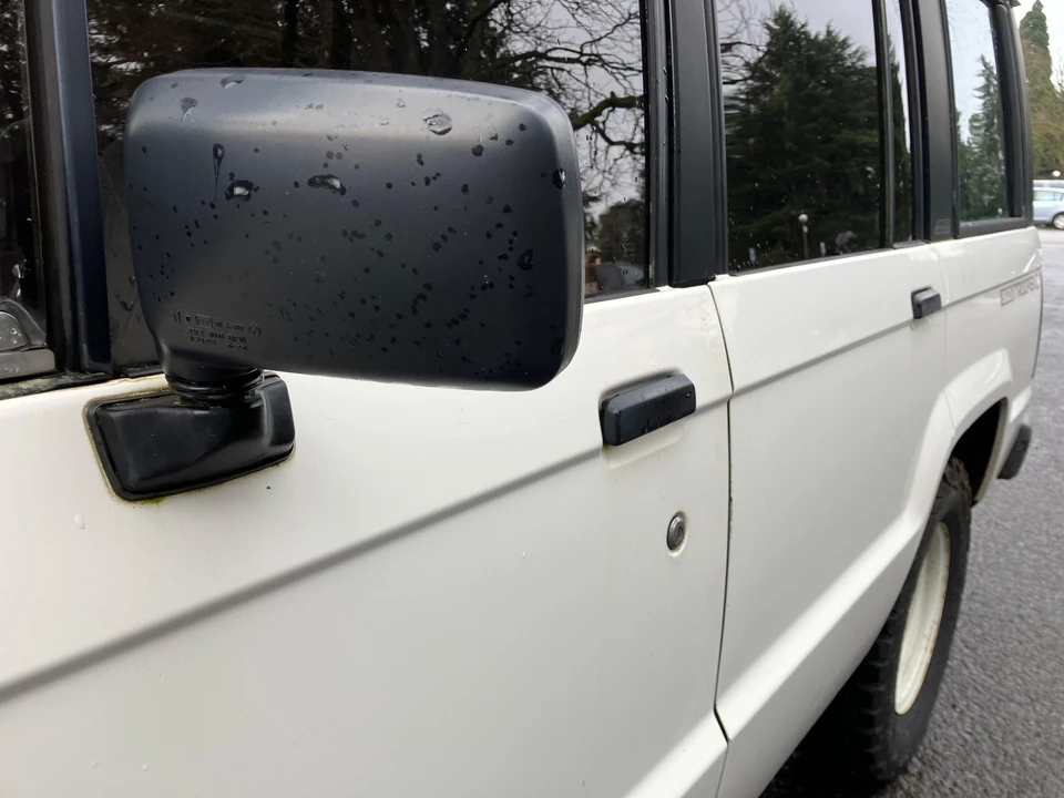 1986 Isuzu Trooper - Image 24 of 31