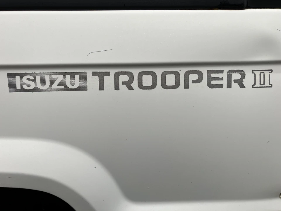 1986 Isuzu Trooper - Image 26 of 31