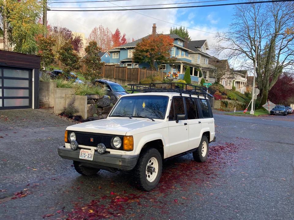 1986 Isuzu Trooper - Image 10 of 31