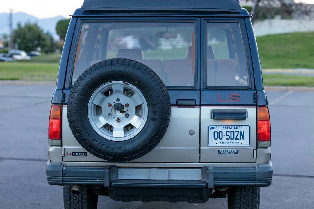 1986 Isuzu Trooper - Image 30 of 31
