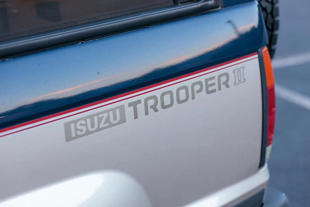 1986 Isuzu Trooper - Image 27 of 31