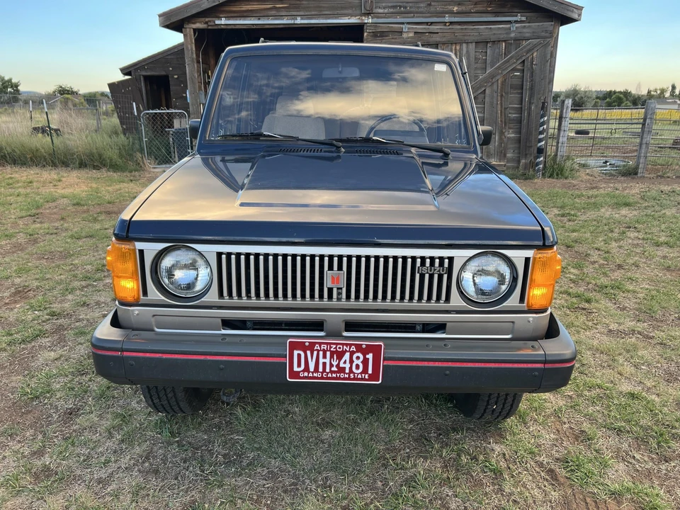 1986 Isuzu Trooper - Image 6 of 31