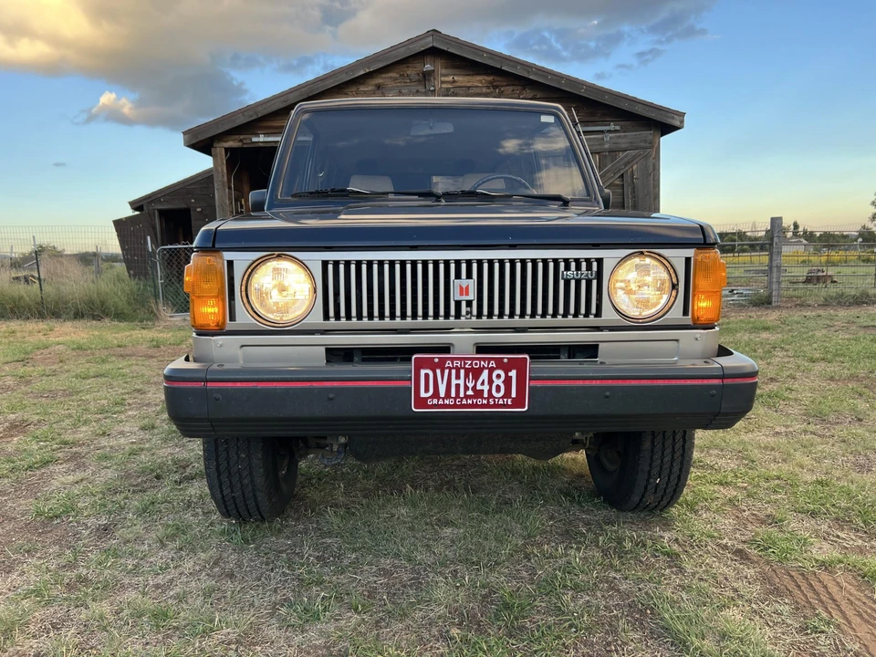1986 Isuzu Trooper - Image 4 of 31