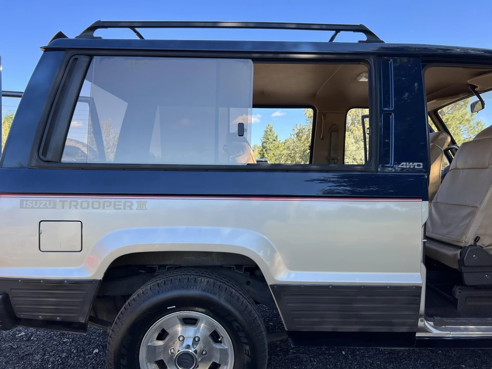 1986 Isuzu Trooper - Image 31 of 31
