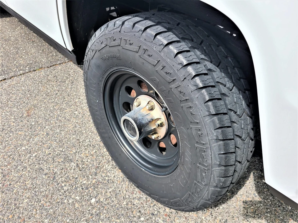 1986 Isuzu Trooper - Image 24 of 31