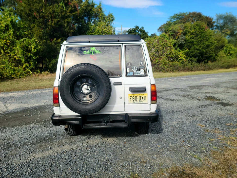 1986 Isuzu Trooper - Image 9 of 31