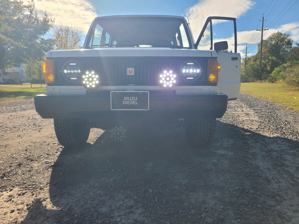 1986 Isuzu Trooper - Image 14 of 31