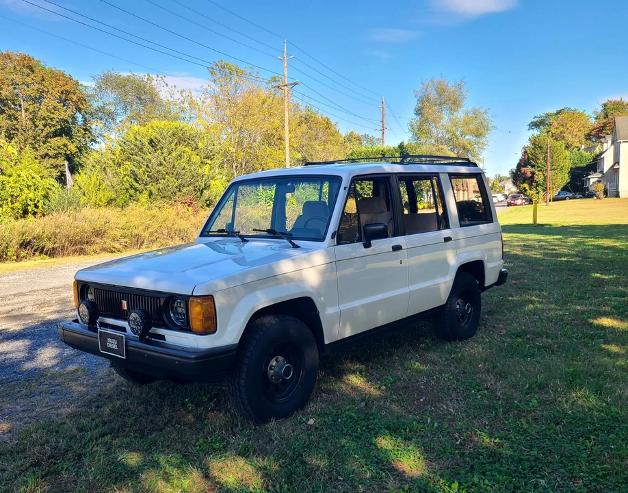 1986 Isuzu Trooper - Image 13 of 31