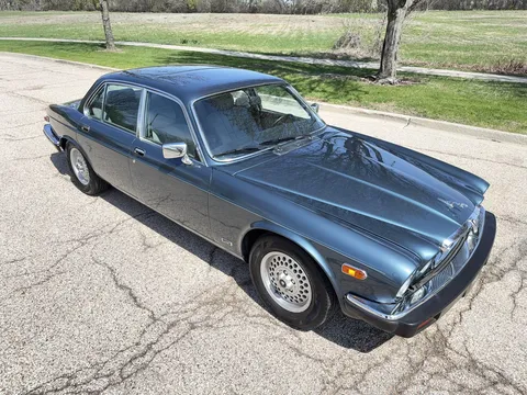 1986 Jaguar XJ6