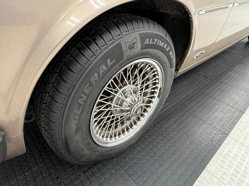 1986 Jaguar XJ Series 3 - Image 12 of 21