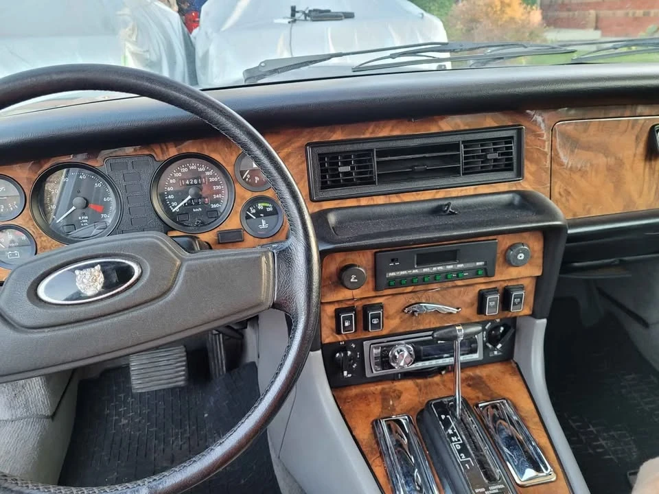 1986 Jaguar XJ Series 3 - Image 2 of 10