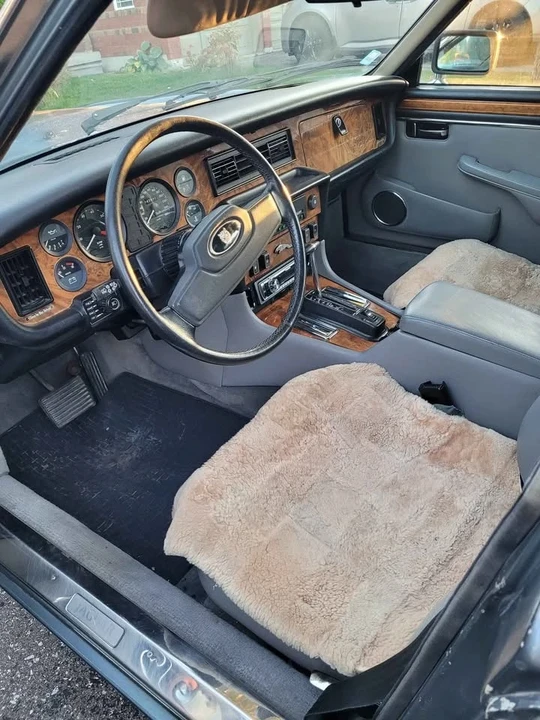 1986 Jaguar XJ Series 3 - Image 4 of 10