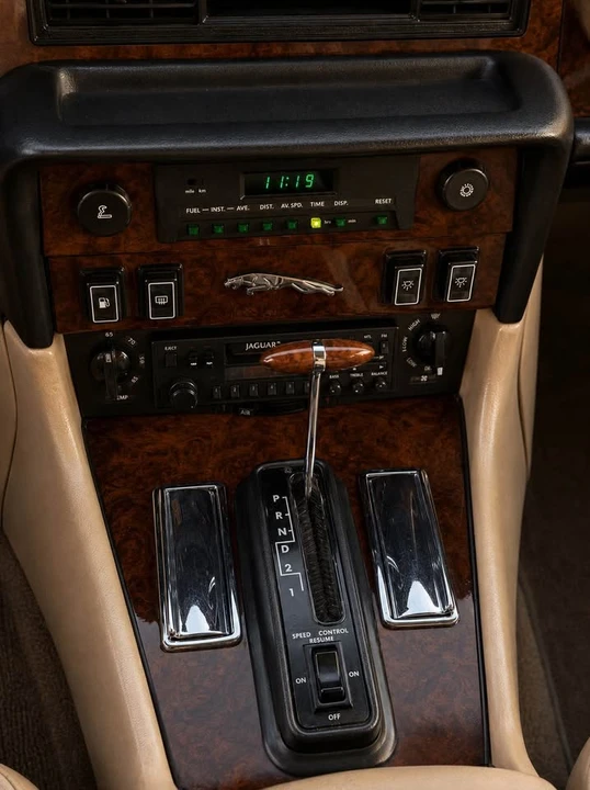 1986 Jaguar XJ Series 3 - Image 7 of 11