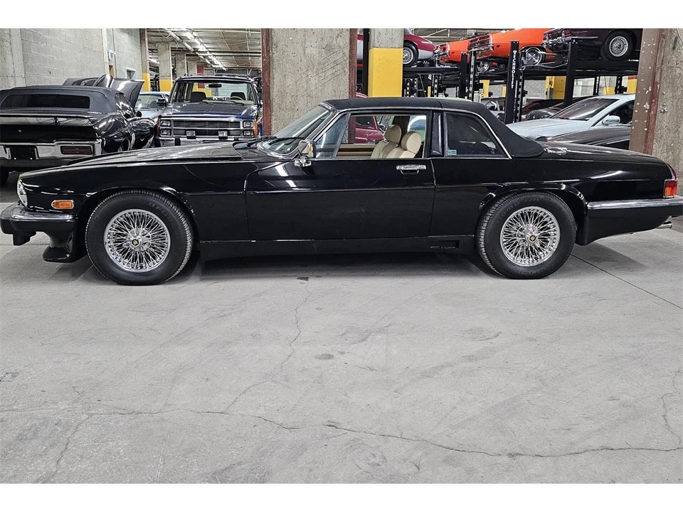 1986 Jaguar XJ Series 3 - Image 2 of 4
