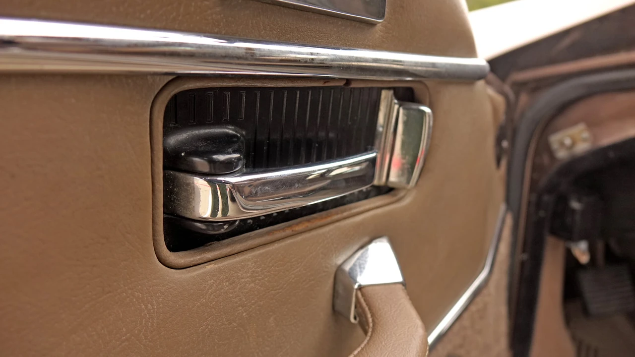 1986 Jaguar XJS - Image 23 of 31