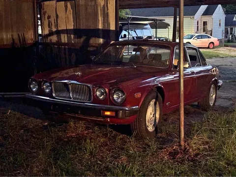 1986 Jaguar XJ Vanden Plas