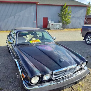 1986 Jaguar XJ Vanden Plas Sedan 4D
