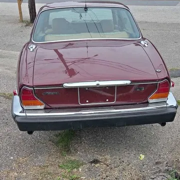 1986 Jaguar XJ XJ6 Sedan 4D