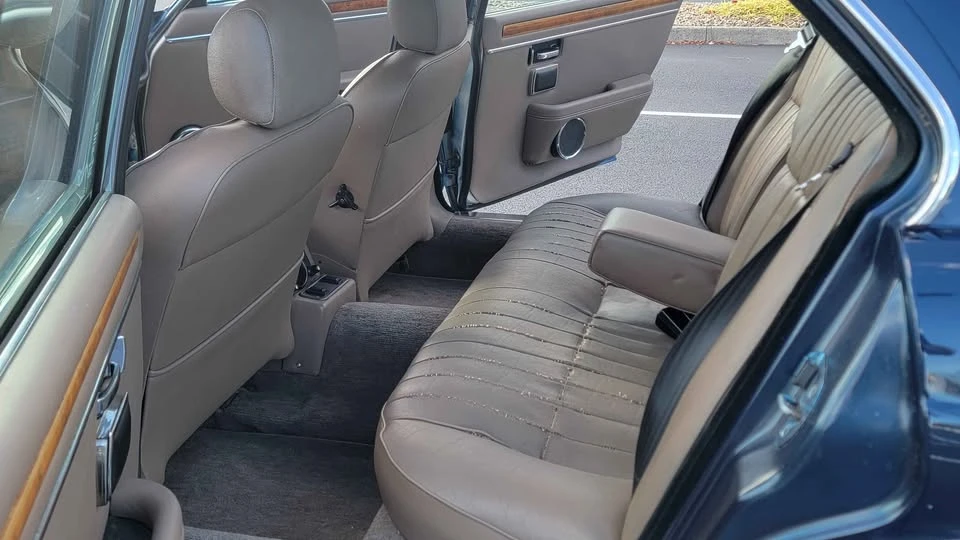 1986 Jaguar XJ Series 3 - Image 4 of 13