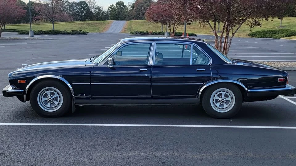 1986 Jaguar XJ Series 3 - Image 2 of 13