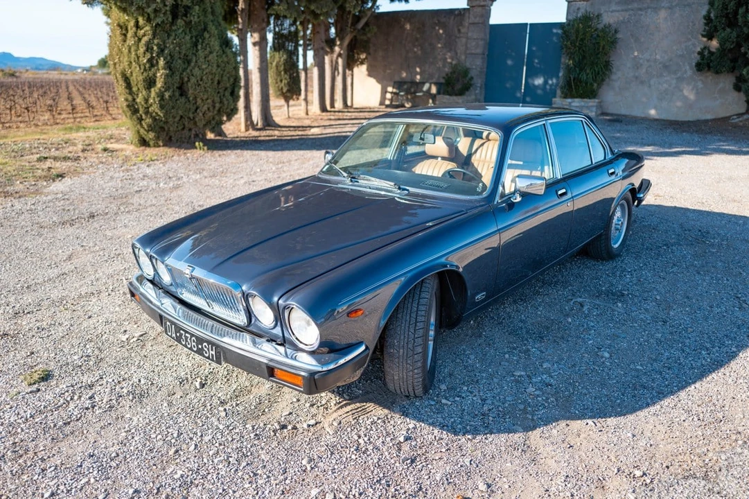 1986 Jaguar XJ Series 3 - Image 3 of 30