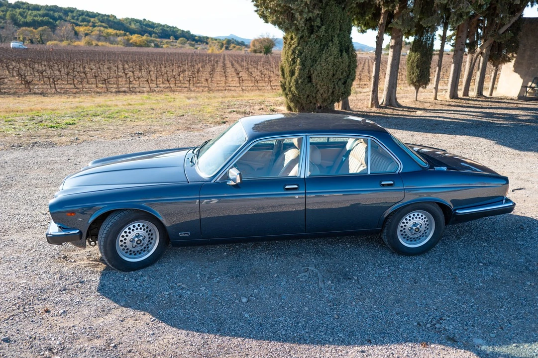 1986 Jaguar XJ Series 3 - Image 11 of 30