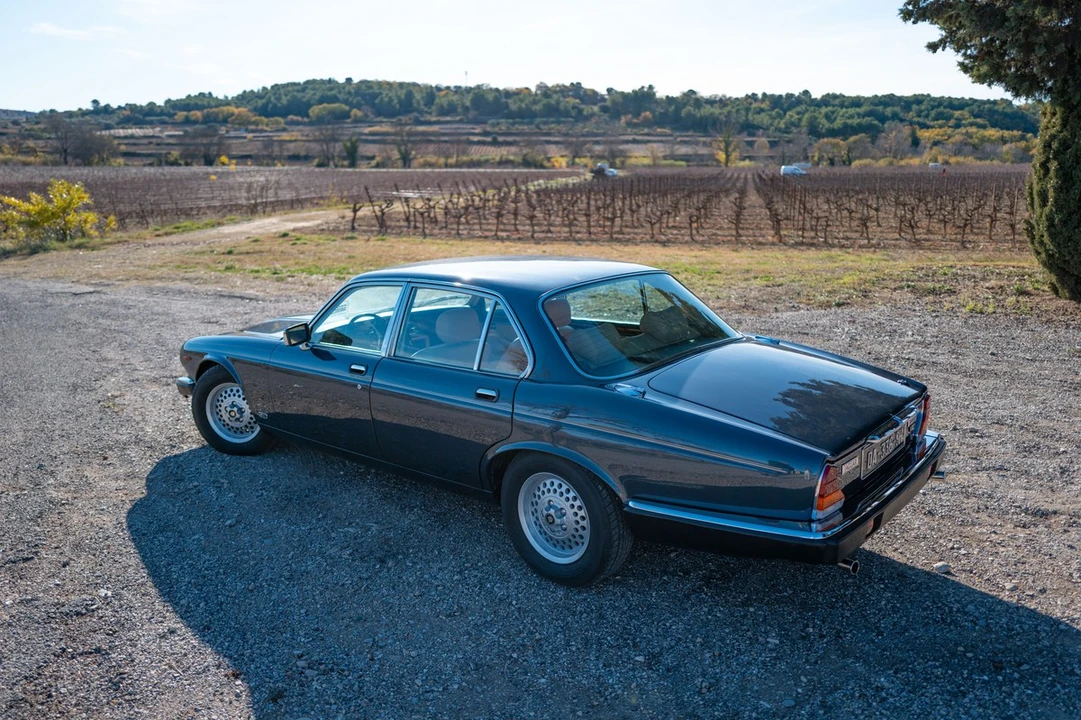 1986 Jaguar XJ Series 3 - Image 12 of 30