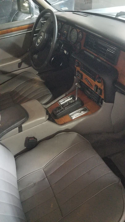 1986 Jaguar XJ Series 3 - Image 8 of 31