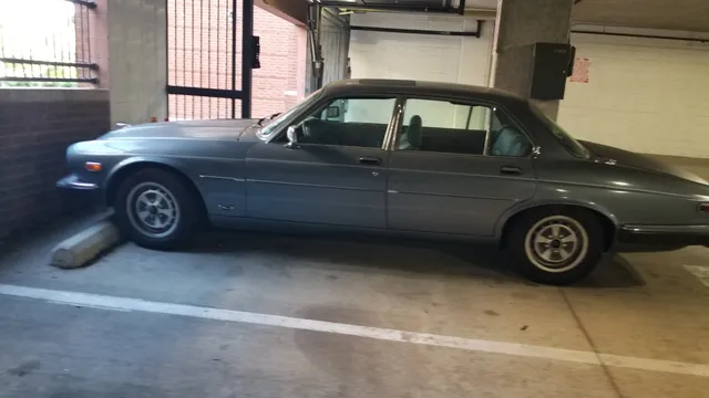 1986 Jaguar XJ6 Base