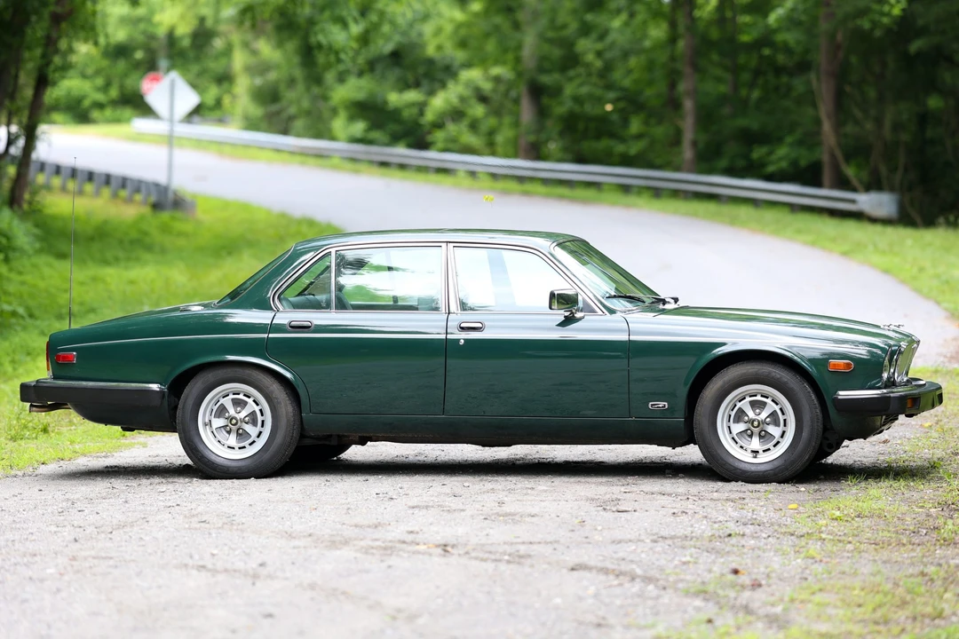 1986 Jaguar XJ Series 3 - Image 24 of 31