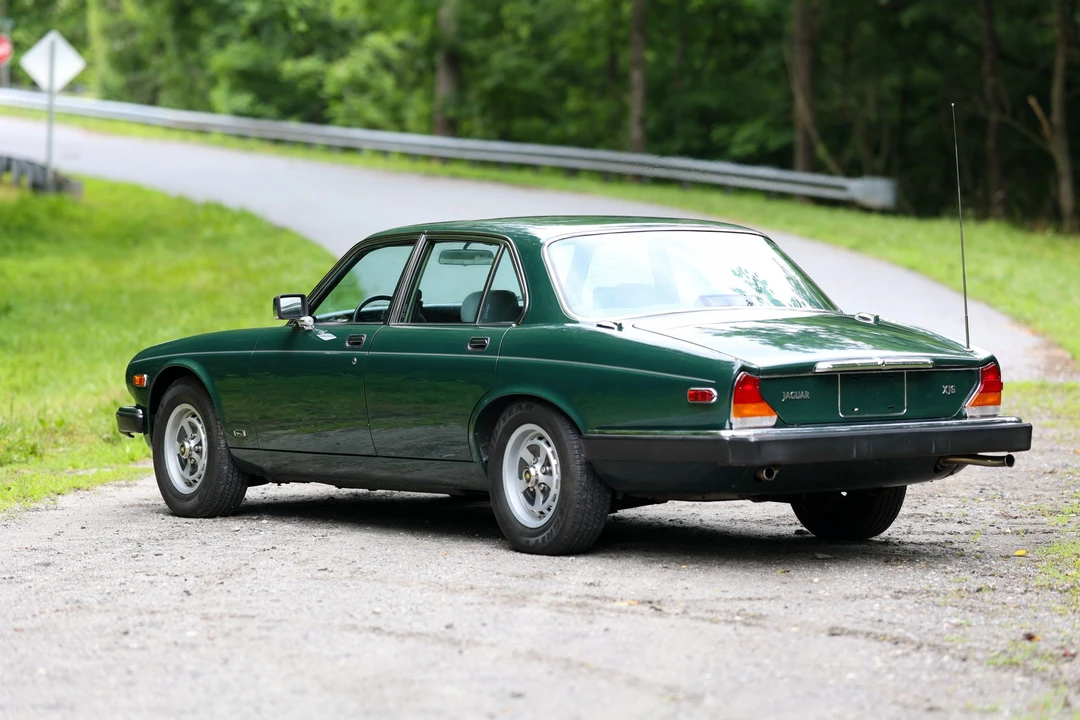 1986 Jaguar XJ Series 3 - Image 12 of 31