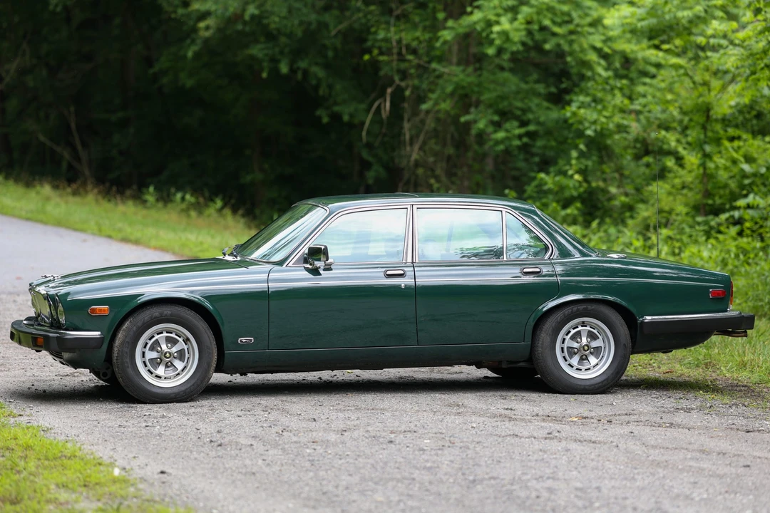 1986 Jaguar XJ Series 3 - Image 8 of 31
