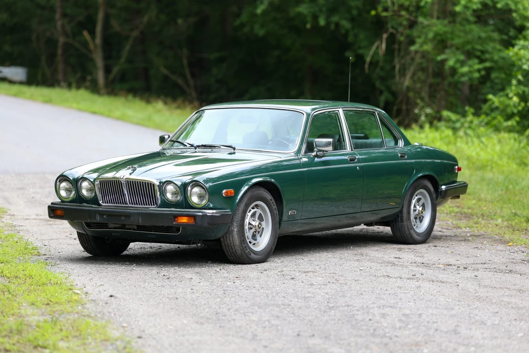 1986 Jaguar XJ Series 3 - Image 2 of 31