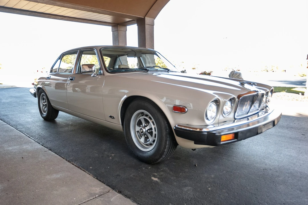 1986 Jaguar XJ Series 3 - Image 4 of 31