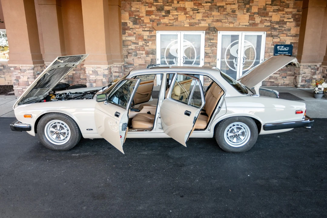 1986 Jaguar XJ Series 3 - Image 19 of 31