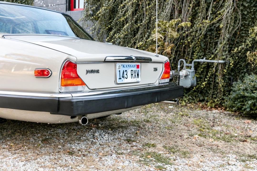 1986 Jaguar XJ Series 3 - Image 26 of 31