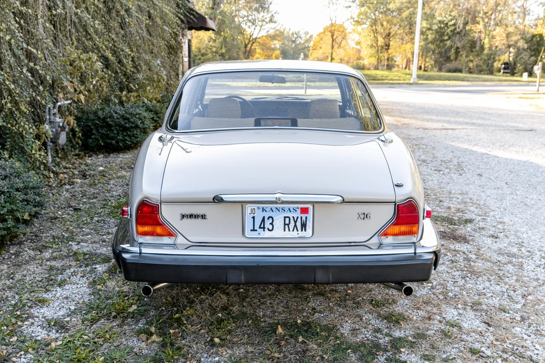 1986 Jaguar XJ Series 3 - Image 12 of 31