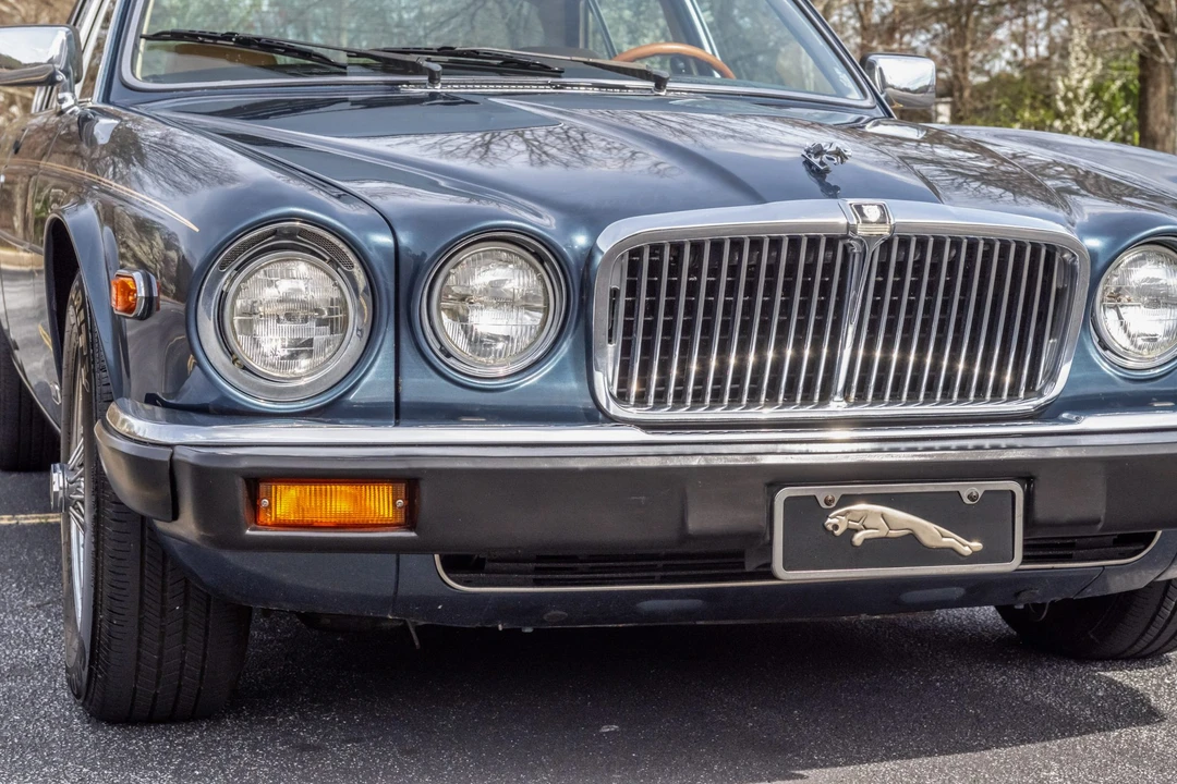 1986 Jaguar XJ Series 3 - Image 12 of 31