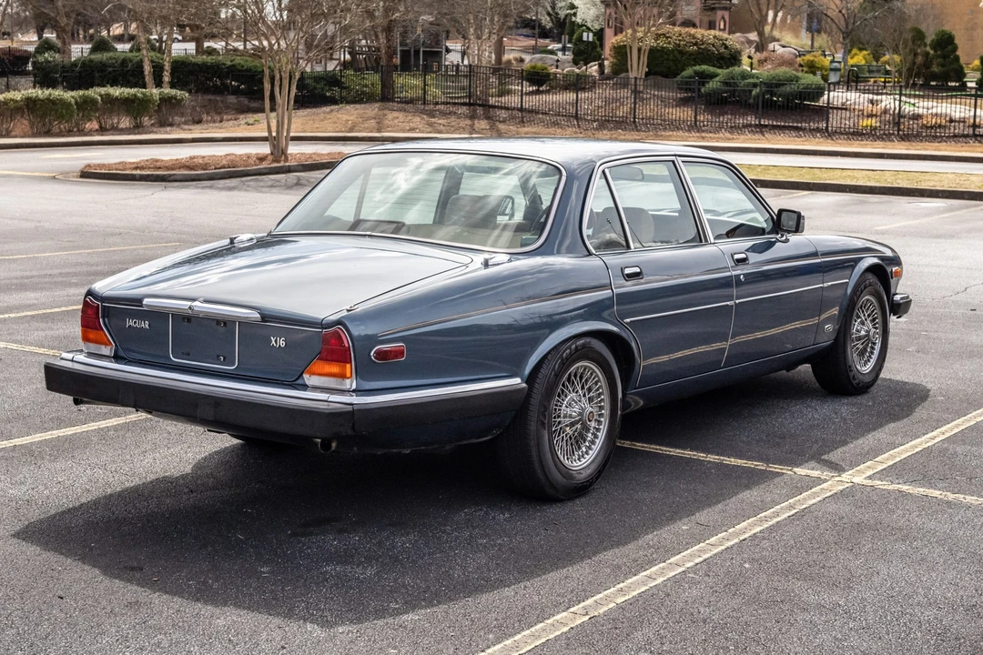 1986 Jaguar XJ Series 3 - Image 5 of 31