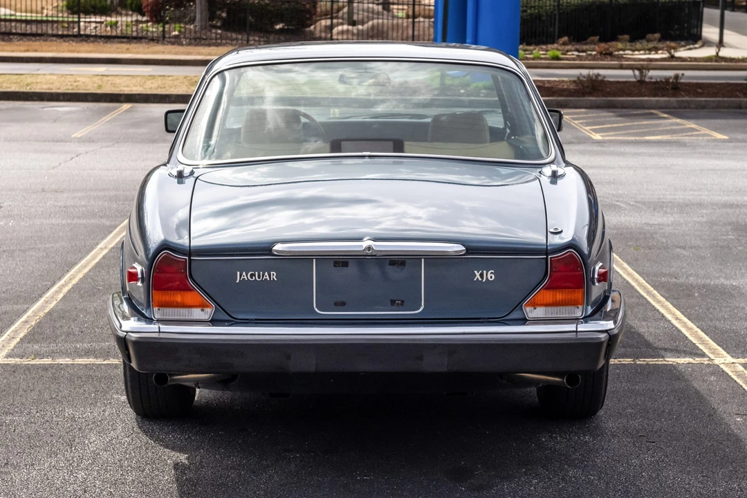 1986 Jaguar XJ Series 3 - Image 6 of 31