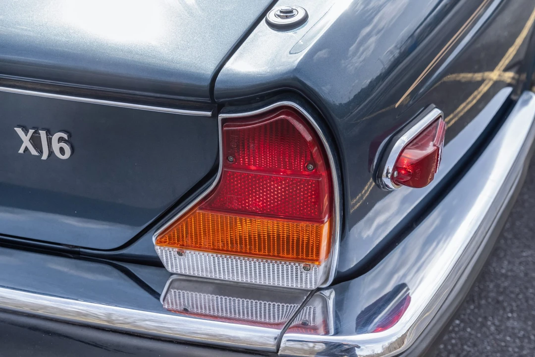 1986 Jaguar XJ Series 3 - Image 16 of 31